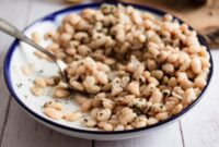 How to cook great northern beans country style